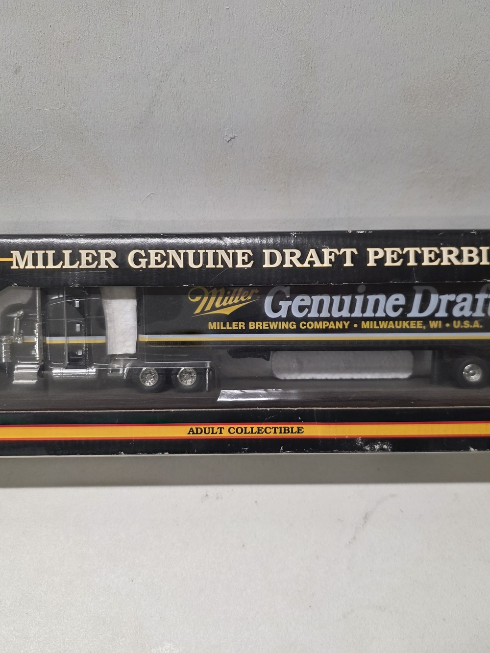 Miller Genuine Draft Peterbilt 379 1:64 Diecast Semi Liberty Classics SpecCast